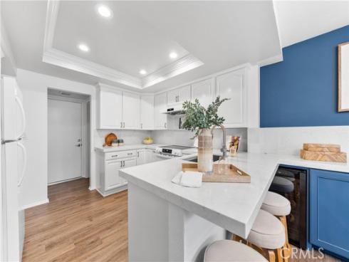 51 Ashbrook , Irvine, CA