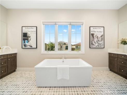 57  Kite  , Irvine, CA