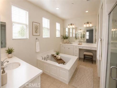 52 Shadowbrook , Irvine, CA