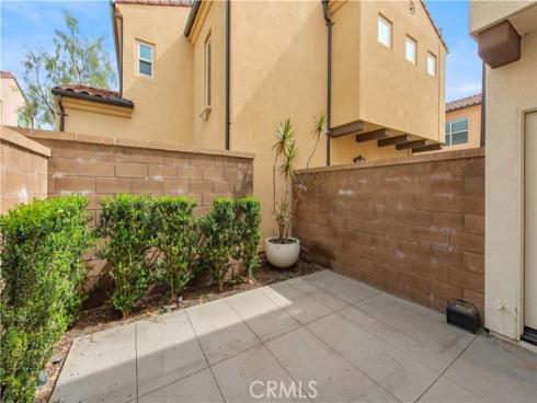 152  Excursion  , Irvine, CA