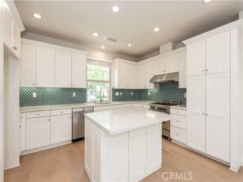 152  Excursion  , Irvine, CA
