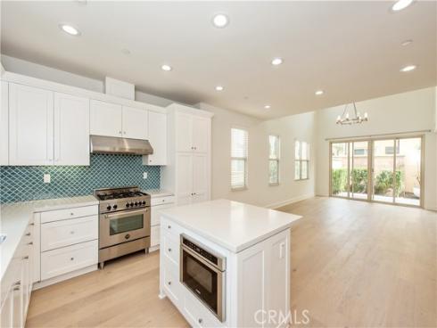 152  Excursion  , Irvine, CA