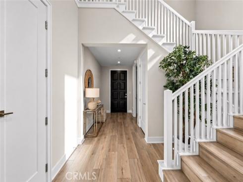 162 Winnett , Irvine, CA