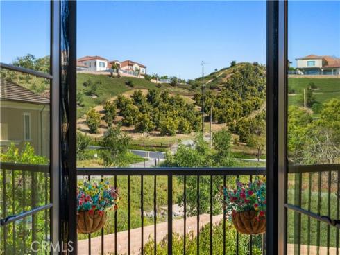 162 Winnett , Irvine, CA