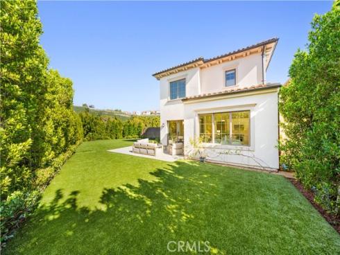 162 Winnett , Irvine, CA