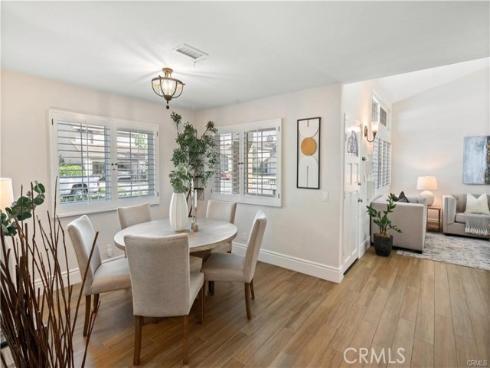 61 Bridgeport , Irvine, CA