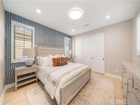 136 Salt Spg , Irvine, CA