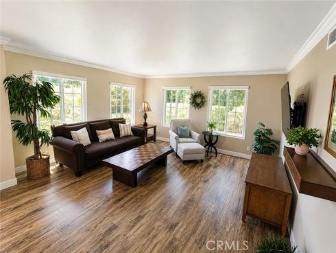 36 Woodleaf , Irvine, CA
