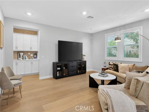 382 Chorus , Irvine, CA