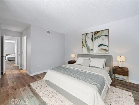 14 Aldergrove 29 , Irvine, CA