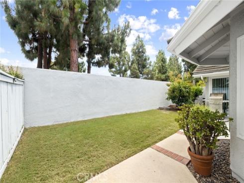 14 Aldergrove 29 , Irvine, CA