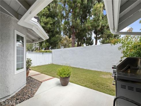 14 Aldergrove 29 , Irvine, CA
