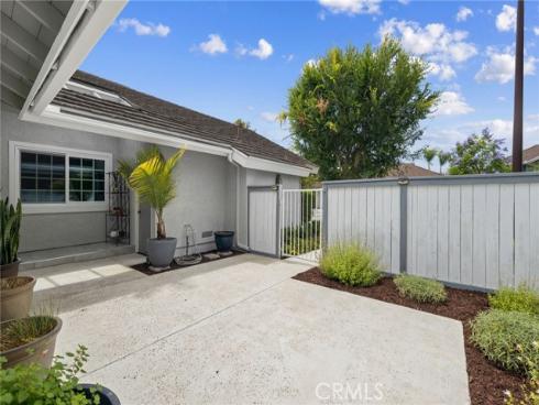 14 Aldergrove 29 , Irvine, CA