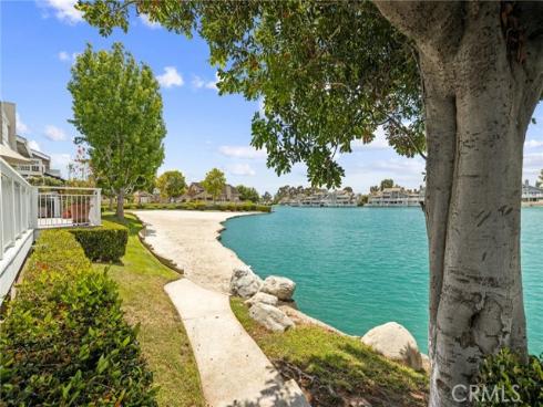 14 Aldergrove 29 , Irvine, CA