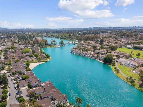 14 Aldergrove 29 , Irvine, CA