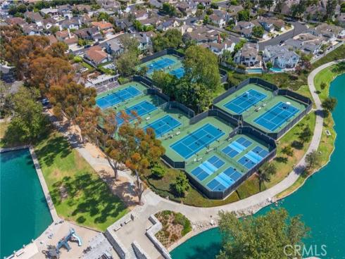 14 Aldergrove 29 , Irvine, CA