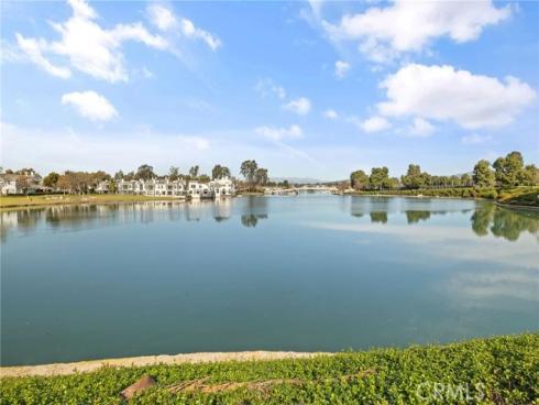 14 Aldergrove 29 , Irvine, CA
