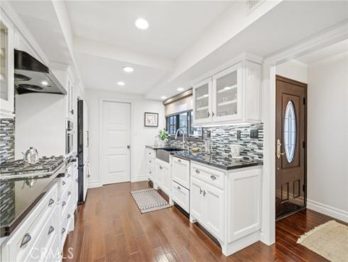 3 Whitewood Way, Irvine, CA