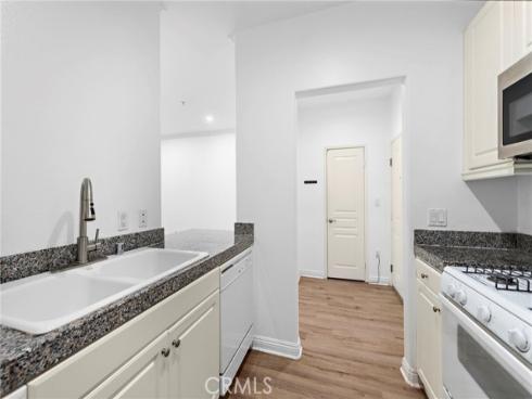 3131 Watermarke , Irvine, CA