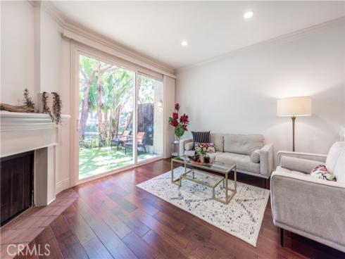 249 Pineview , Irvine, CA