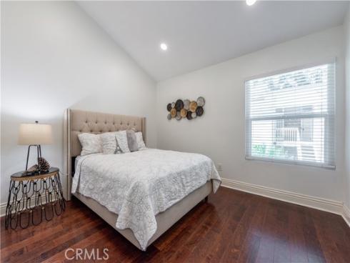 249 Pineview , Irvine, CA