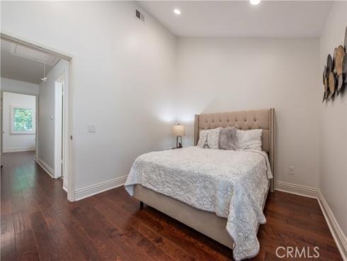 249 Pineview , Irvine, CA