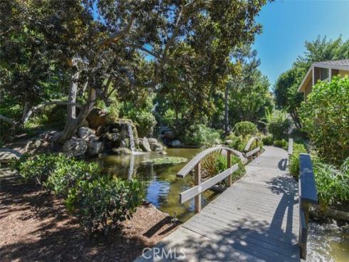 249 Pineview , Irvine, CA