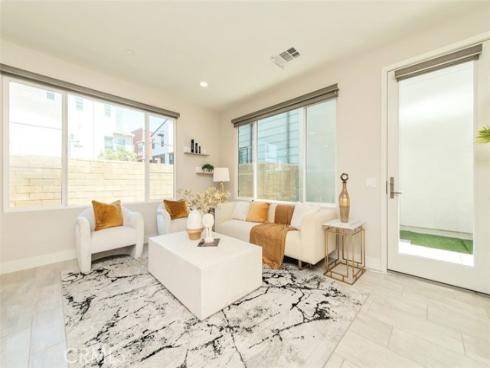 123 Tenor , Irvine, CA