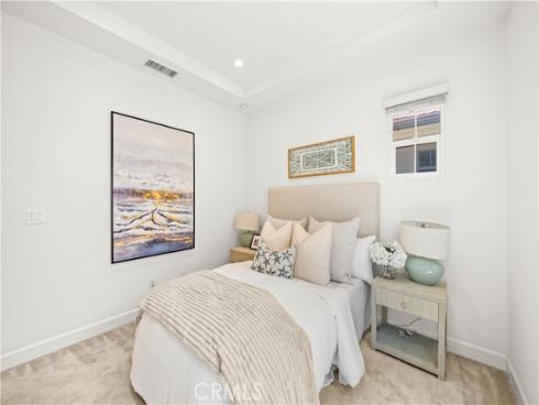 68 tollson , Irvine, CA
