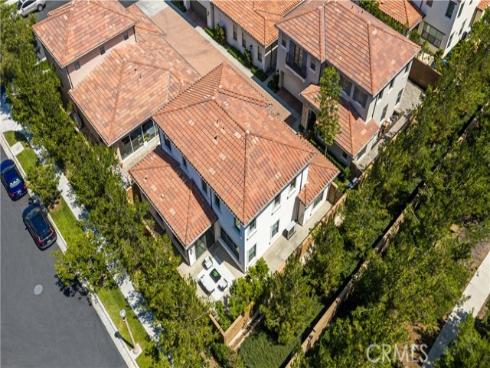 68 tollson , Irvine, CA