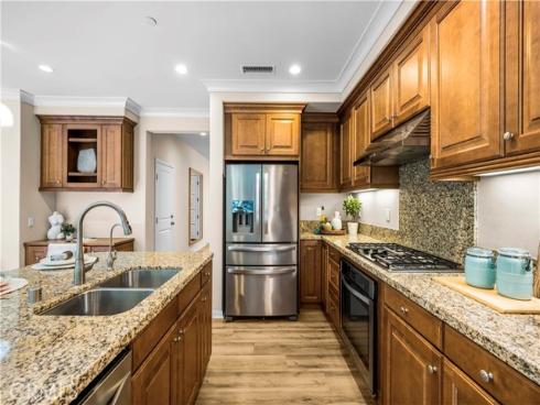 71 Brindisi , Irvine, CA