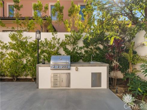 126 Bellini , Irvine, CA
