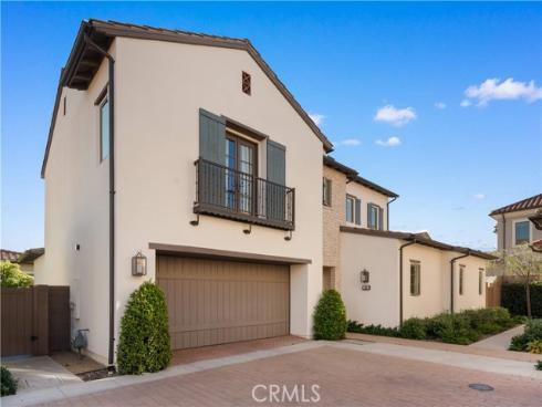 126 Bellini , Irvine, CA