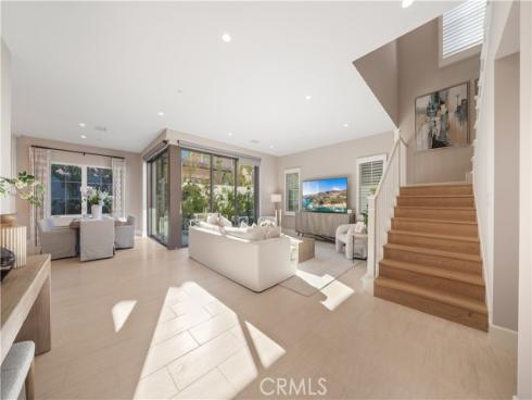 126 Bellini , Irvine, CA