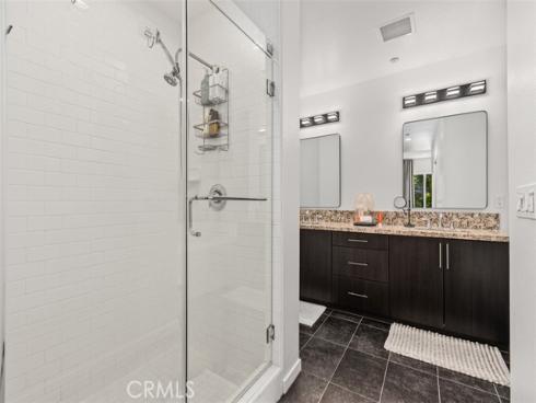 21 Gramercy 220 , Irvine, CA