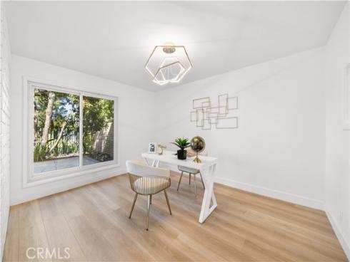4181 Sandburg Way, Irvine, CA