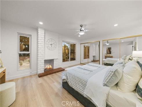 4181 Sandburg Way, Irvine, CA