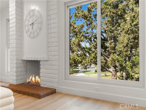 4181 Sandburg Way, Irvine, CA