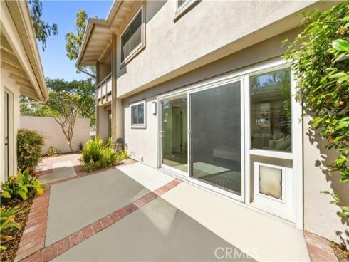 4181 Sandburg Way, Irvine, CA