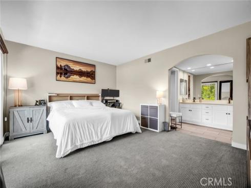 49 Montanas Este 23 , Irvine, CA