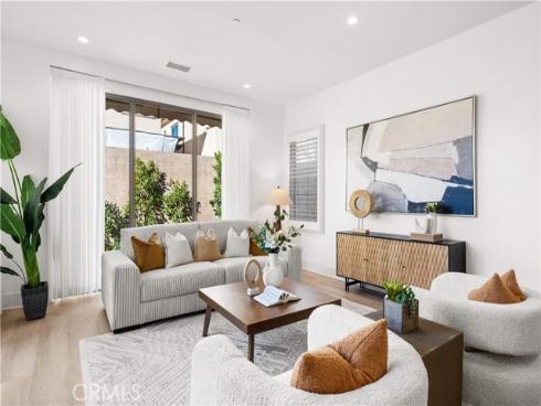 217 Piazza , Irvine, CA