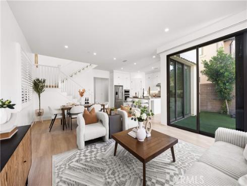 217 Piazza , Irvine, CA