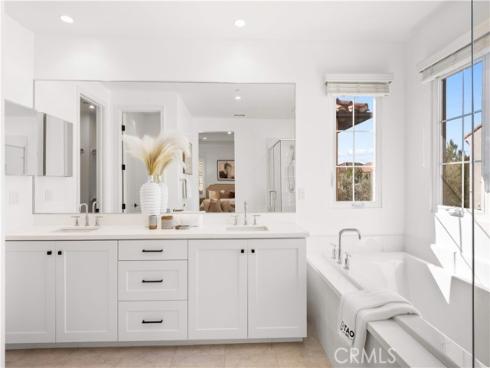 217 Piazza , Irvine, CA