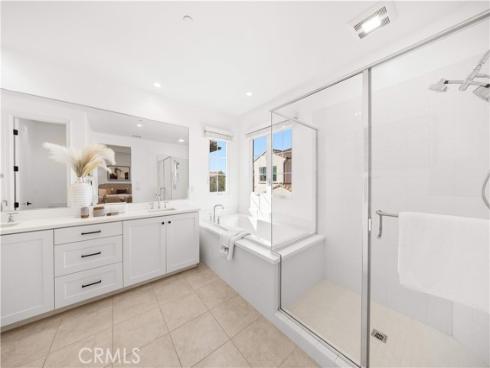 217 Piazza , Irvine, CA