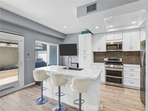 88 Greenmoor , Irvine, CA
