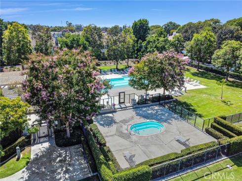 88 Greenmoor , Irvine, CA