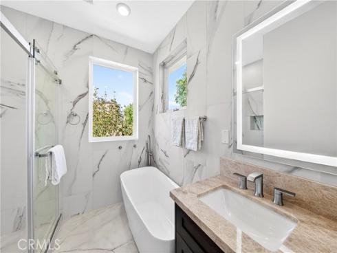 66 Bolide , Irvine, CA