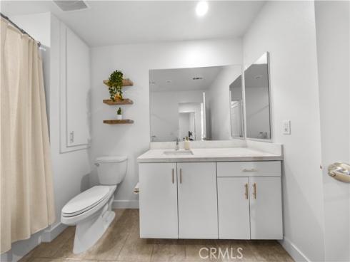 2412 Nolita , Irvine, CA
