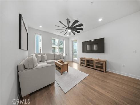 2412 Nolita , Irvine, CA