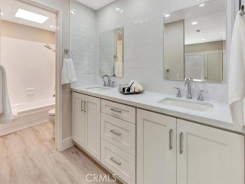 54 E Chardonnay , Irvine, CA